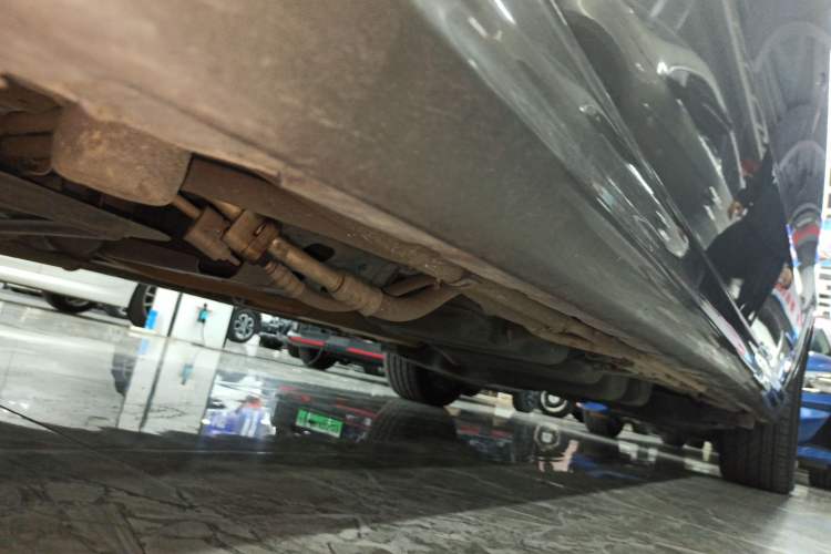Used Mercedes-Benz V-Class 2017 V 260 L Prestige Extended Edition Left Side Sill