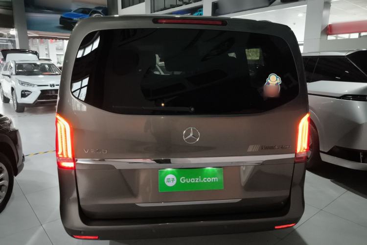 Used Mercedes-Benz V-Class 2017 V 260 Avantgarde Edition Rear