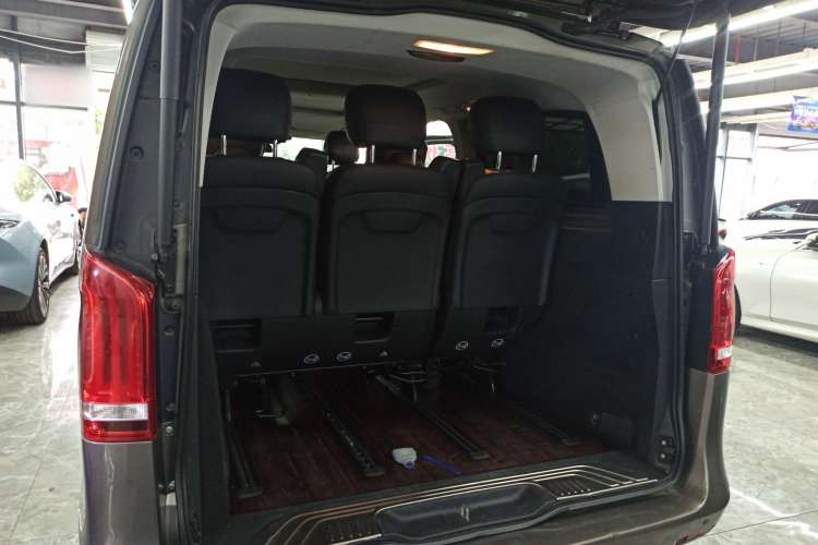 Used Mercedes-Benz V-Class 2017 V 260 L Prestige Extended Edition Trunk
