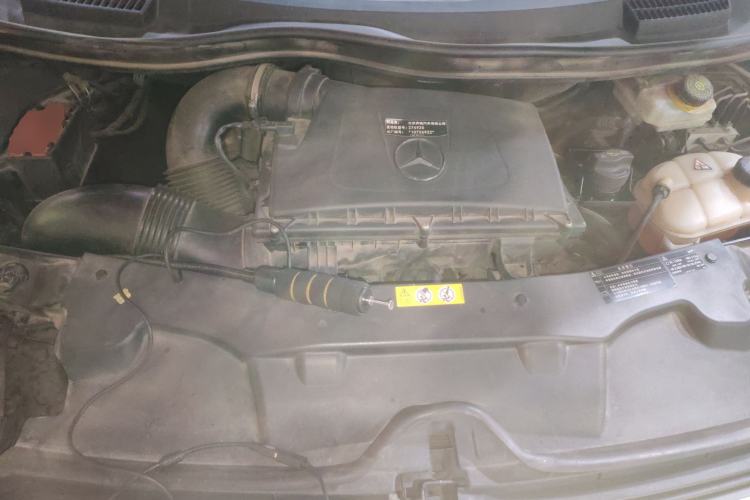 Used Mercedes-Benz V-Class 2017 V 260 L Prestige Extended Edition Engine Bay