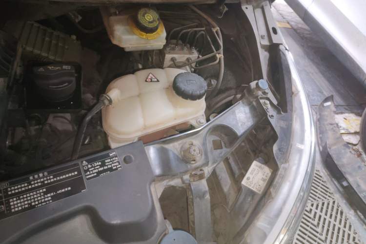 Used Mercedes-Benz V-Class 2017 V 260 L Prestige Extended Edition Engine Bay Left