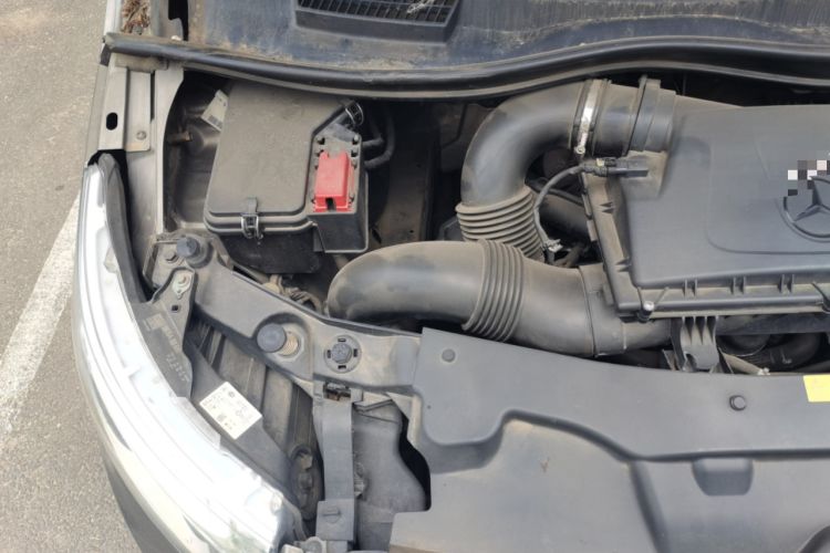 Used Mercedes-Benz V-Class 2017 V 260 L Prestige Extended Edition Engine Bay Right