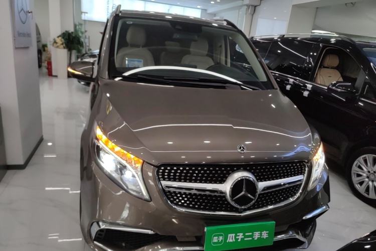 Used Mercedes-Benz V-Class 2017 V 260 L Prestige Extended Edition Front