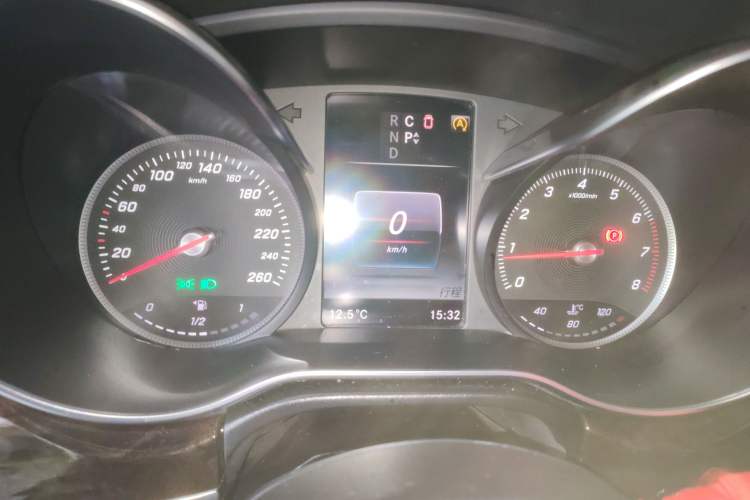 Used Mercedes-Benz V-Class 2017 V 260 L Prestige Extended Edition Instrument Cluster