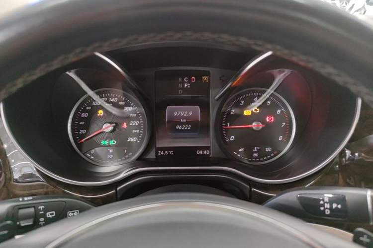 Used Mercedes-Benz V-Class 2017 V 260 L Prestige Extended Edition Instrument Cluster
