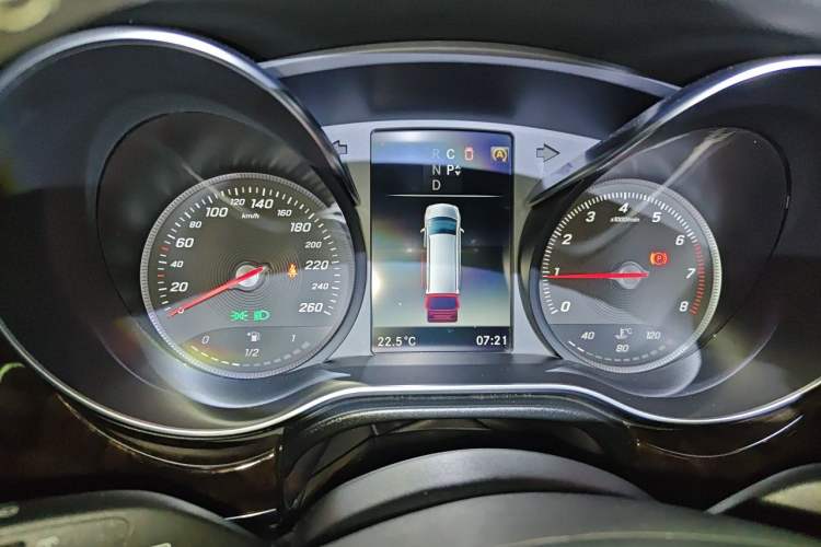 Used Mercedes-Benz V-Class 2017 V 260 Prestige Edition Instrument Cluster