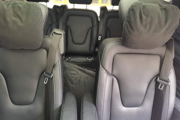 Used Mercedes-Benz V-Class 2017 V 260 L Prestige Extended Edition Left Rear Seat