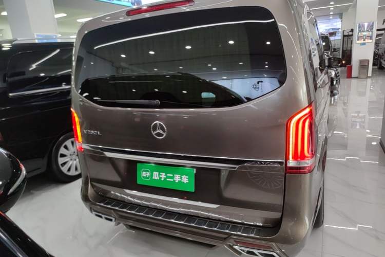 Used Mercedes-Benz V-Class 2017 V 260 L Prestige Extended Edition Rear
