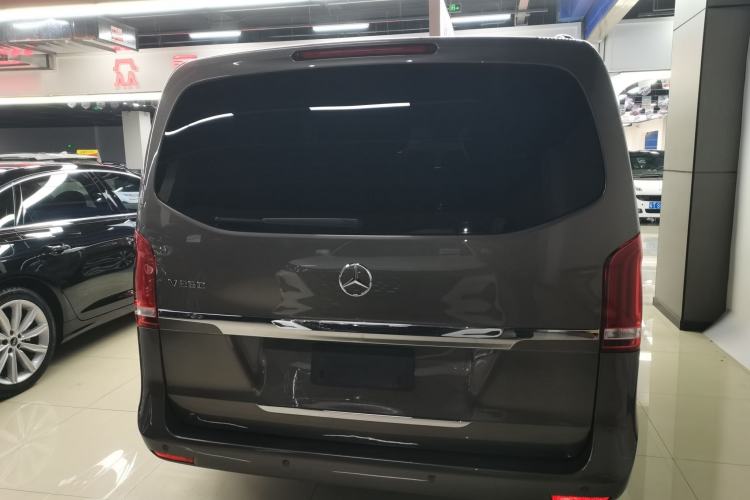 Used Mercedes-Benz V-Class 2017 V 260 Avantgarde Edition Rear