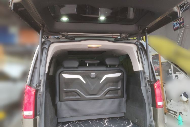 Used Mercedes-Benz V-Class 2017 V 260 L Prestige Extended Edition Trunk