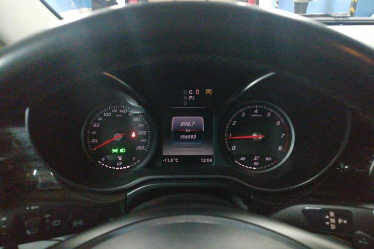 Used Mercedes-Benz V-Class 2017 V 260 Avantgarde Edition Instrument Cluster