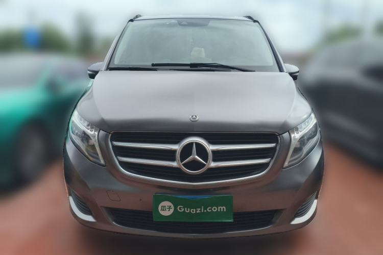 Used Mercedes-Benz V-Class 2017 V 260 Avantgarde Edition Front