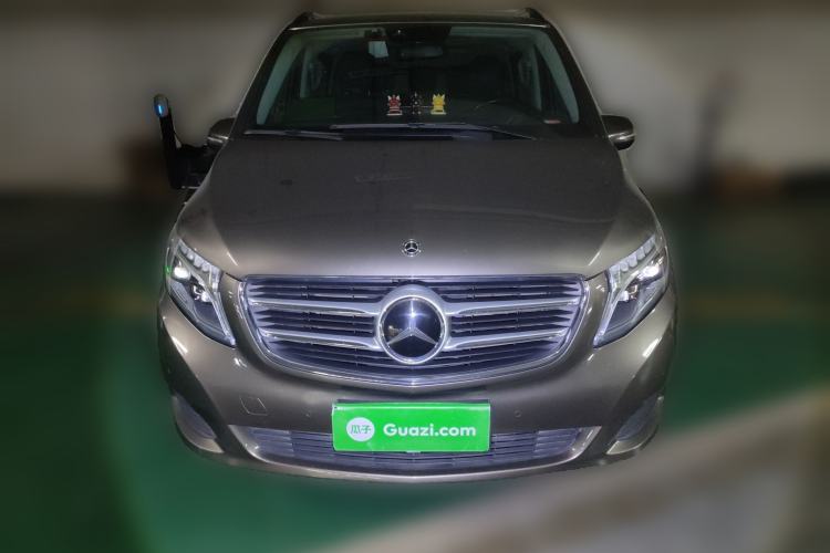 Used Mercedes-Benz V-Class 2017 V 260 Avantgarde Edition Front