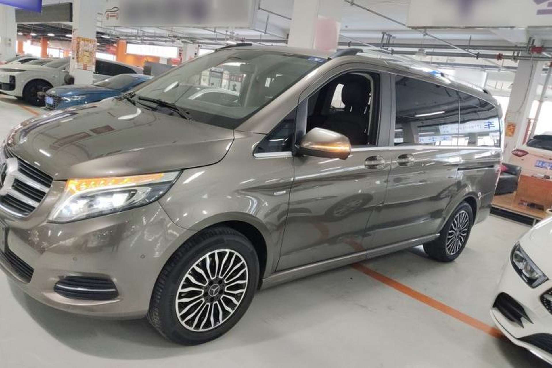 Used Mercedes-Benz V-Class 2017 V 260 Prestige Edition Left Side