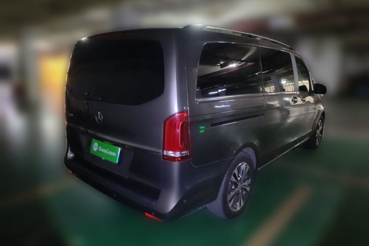 Used Mercedes-Benz V-Class 2017 V 260 Avantgarde Edition Rear Right 45 Deg