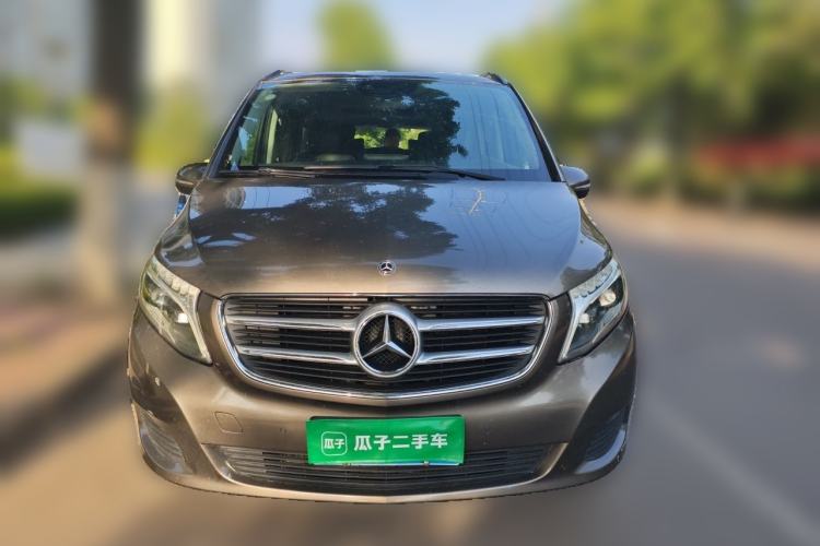 Used Mercedes-Benz V-Class 2017 V 260 Avantgarde Edition Front
