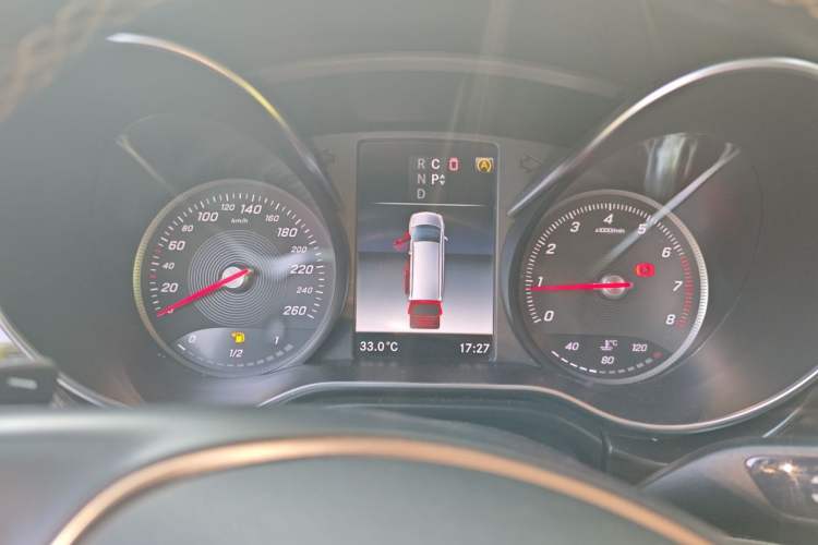 Used Mercedes-Benz V-Class 2017 V 260 Avantgarde Edition Instrument Cluster