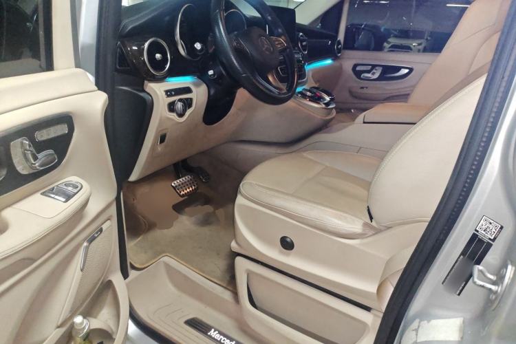 Used Mercedes-Benz V-Class 2017 V 260 Prestige Edition Driver Seat