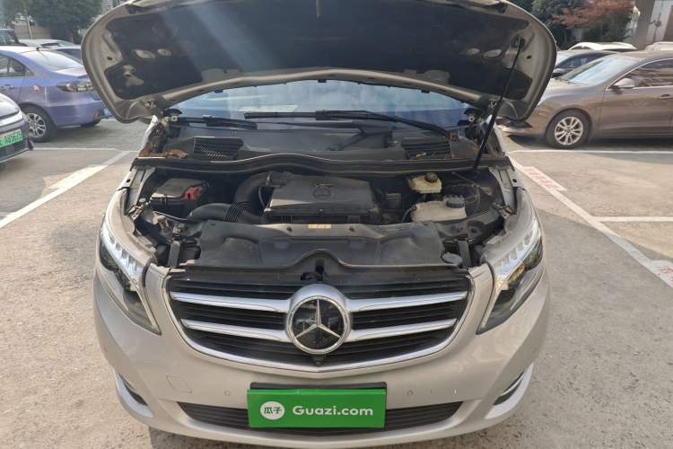 Used Mercedes-Benz V-Class 2017 V 260 Prestige Edition Engine Bay
