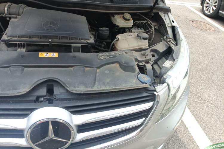 Used Mercedes-Benz V-Class 2017 V 260 L Prestige Extended Edition Engine Bay Left