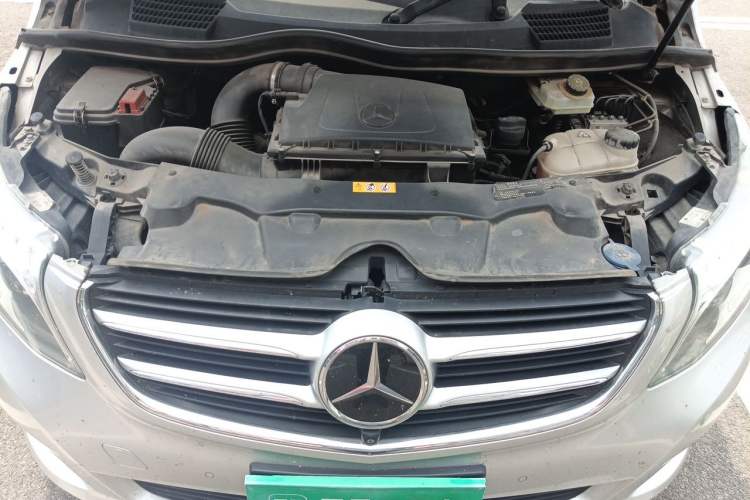 Used Mercedes-Benz V-Class 2017 V 260 L Prestige Extended Edition Engine Bay
