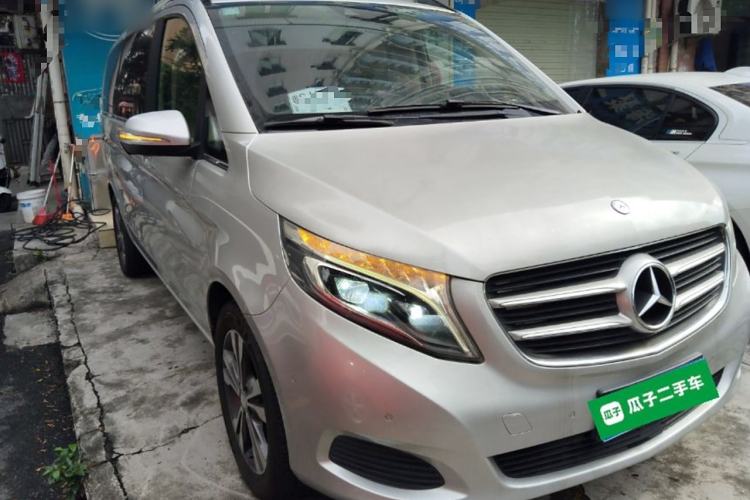 Used Mercedes-Benz V-Class 2017 V 260 Avantgarde Edition Exterior 1