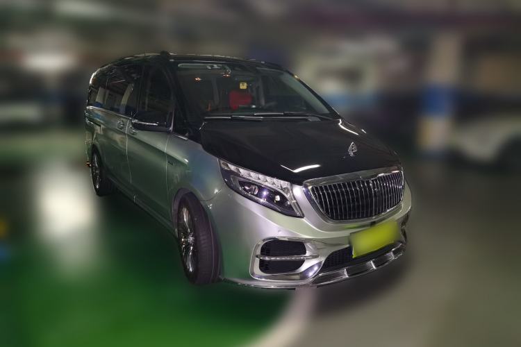 Used Mercedes-Benz V-Class 2017 V 260 Prestige Edition Front Right 45 Deg