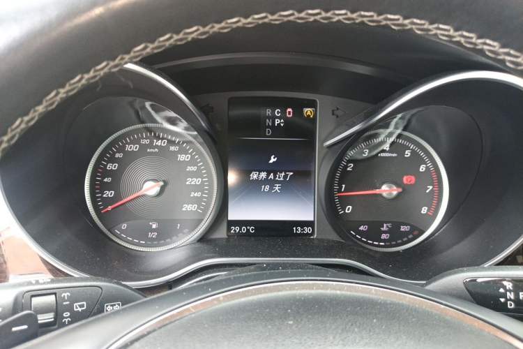 Used Mercedes-Benz V-Class 2017 V 260 L Prestige Extended Edition Instrument Cluster
