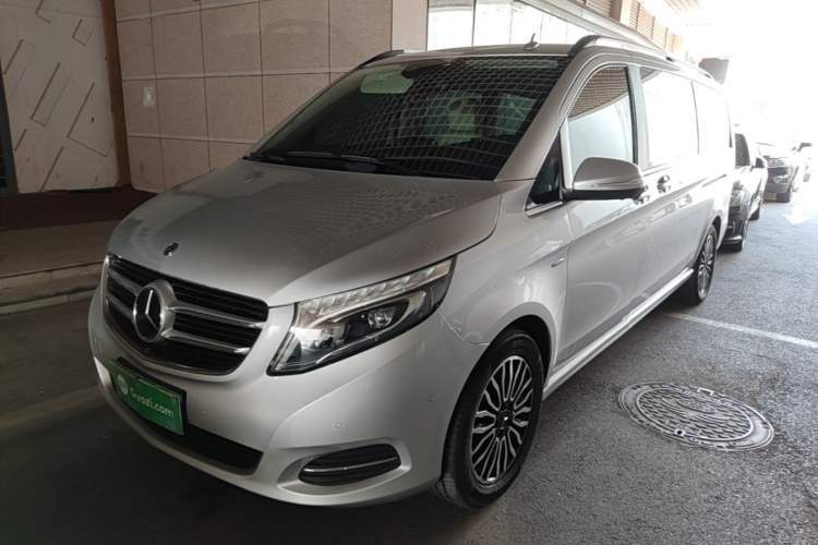 Gebrauchter Mercedes-Benz V-Class 2017 V 260 L Prestige Extended Edition Guazi used car, China used car export, Used car for sale, Used  cars, Cheapest cars for sale