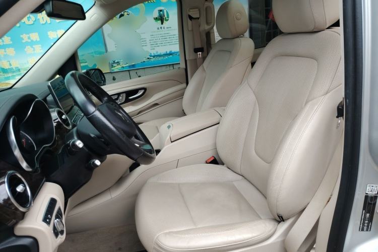 Used Mercedes-Benz V-Class 2017 V 260 L Prestige Extended Edition Left Front Seat
