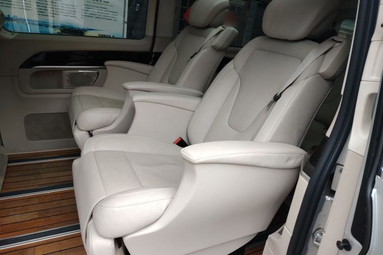 Used Mercedes-Benz V-Class 2017 V 260 L Prestige Extended Edition Left Rear Seat