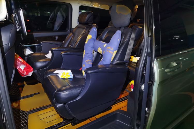 Used Mercedes-Benz V-Class 2017 V 260 Prestige Edition Left Rear Seat