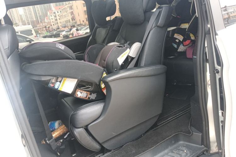 Used Mercedes-Benz V-Class 2017 V 260 L Prestige Extended Edition Left Rear Seat