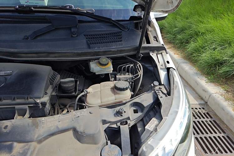 Used Mercedes-Benz V-Class 2017 V 260 L Prestige Extended Edition Engine Bay Left