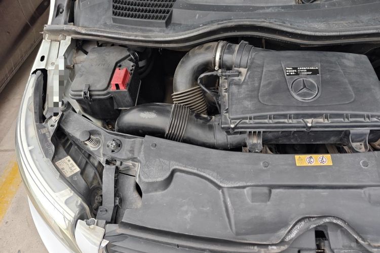 Used Mercedes-Benz V-Class 2017 V 260 Avantgarde Edition Engine Bay Right