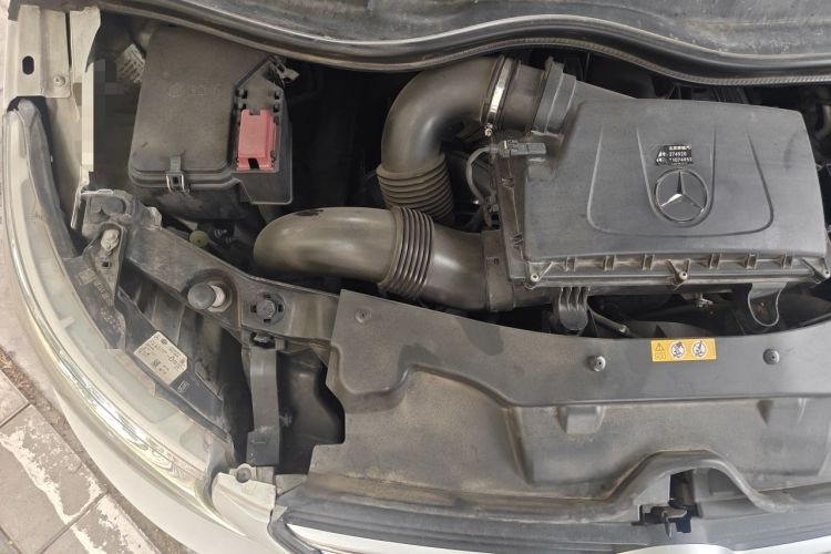 Used Mercedes-Benz V-Class 2017 V 260 Avantgarde Edition Engine Bay Right