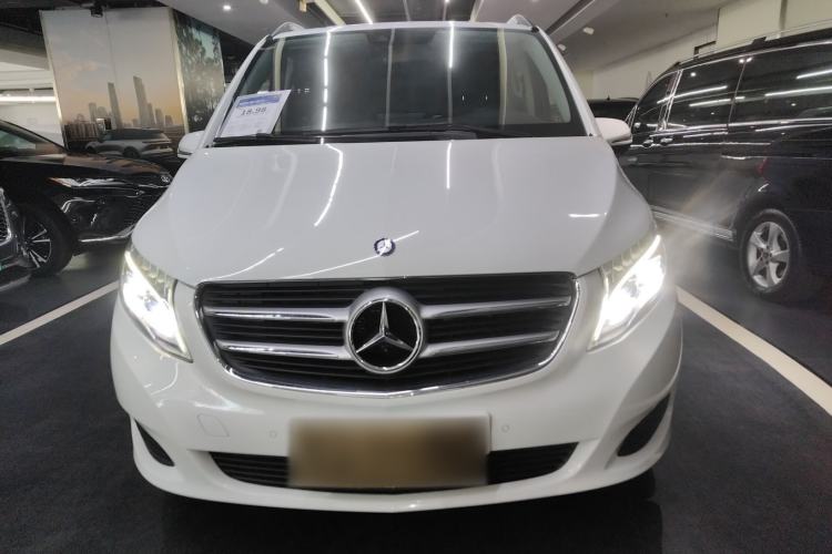Used Mercedes-Benz V-Class 2017 V250 2.0T U.S. Spec Exterior 1