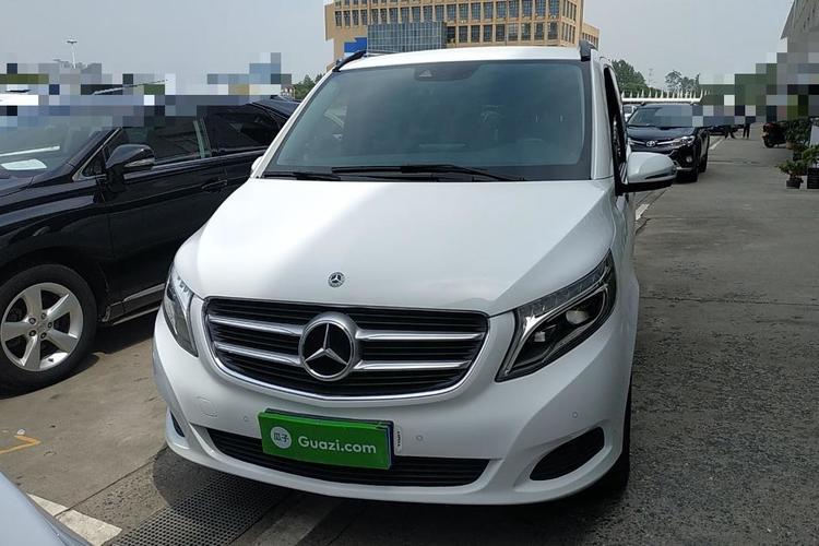 Used Mercedes-Benz V-Class 2017 V 260 Avantgarde Edition Exterior 3