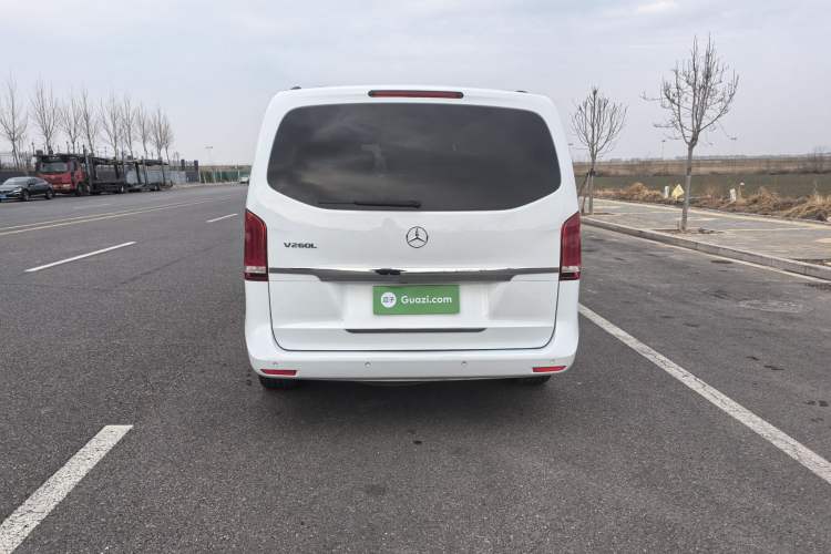 Used Mercedes-Benz V-Class 2017 V 260 L Prestige Extended Edition Exterior 4