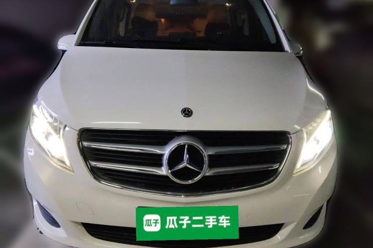 Used Mercedes-Benz V-Class 2017 V 260 Avantgarde Edition Front