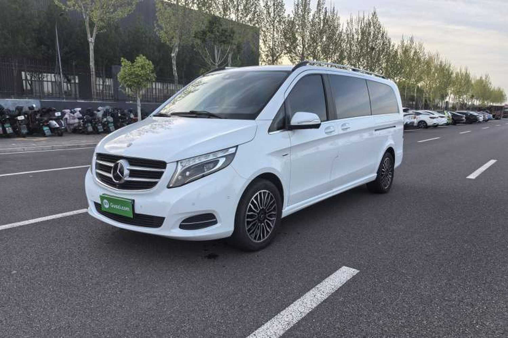Used Mercedes-Benz V-Class 2017 V 260 L Prestige Extended Edition Front Left 45 Deg
