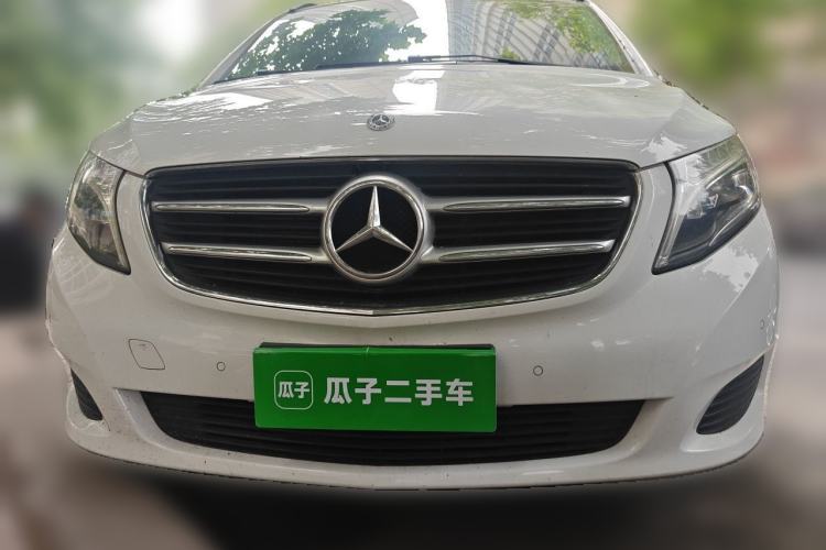 Used Mercedes-Benz V-Class 2017 V 260 Avantgarde Edition Front