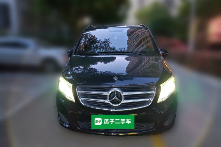 Used Mercedes-Benz V-Class 2017 V 260 Avantgarde Edition Front