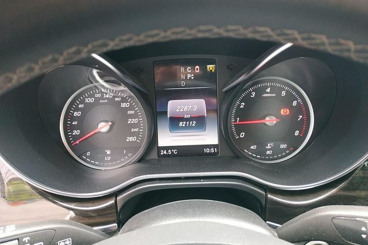 Used Mercedes-Benz V-Class 2017 V 260 Avantgarde Edition Instrument Cluster