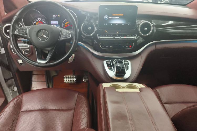 Used Mercedes-Benz V-Class 2017 V 260 Prestige Edition Interior 3