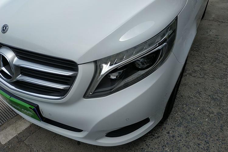 Used Mercedes-Benz V-Class 2017 V 260 Avantgarde Edition Left Front Headlight