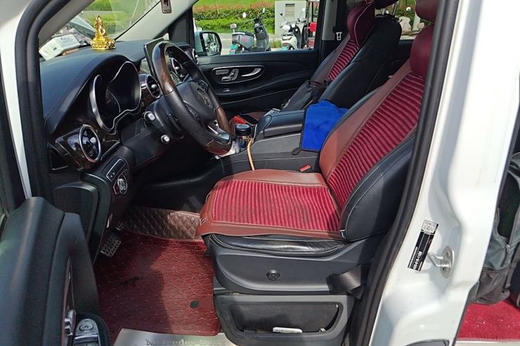 Used Mercedes-Benz V-Class 2017 V 260 L Prestige Extended Edition Left Front Seat