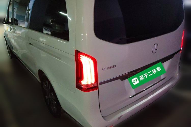 Used Mercedes-Benz V-Class 2017 V 260 Avantgarde Edition Rear Left 45 Deg