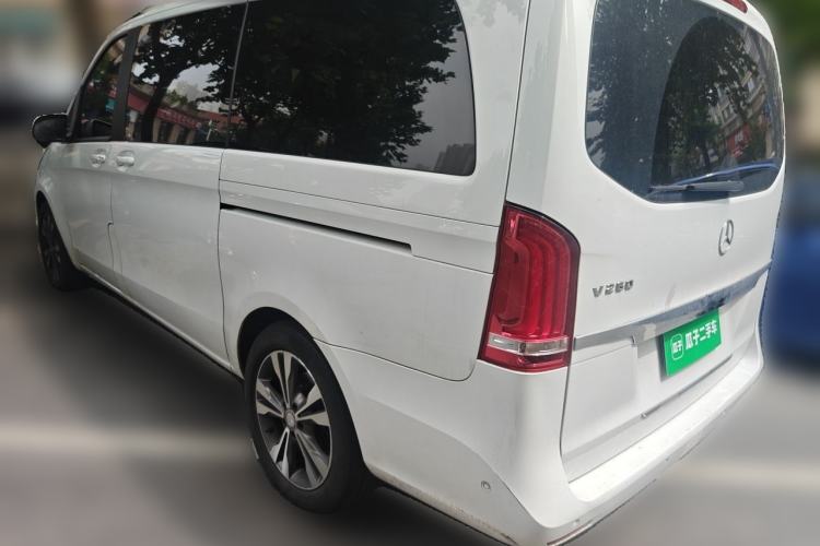 Used Mercedes-Benz V-Class 2017 V 260 Avantgarde Edition Rear Left 45 Deg