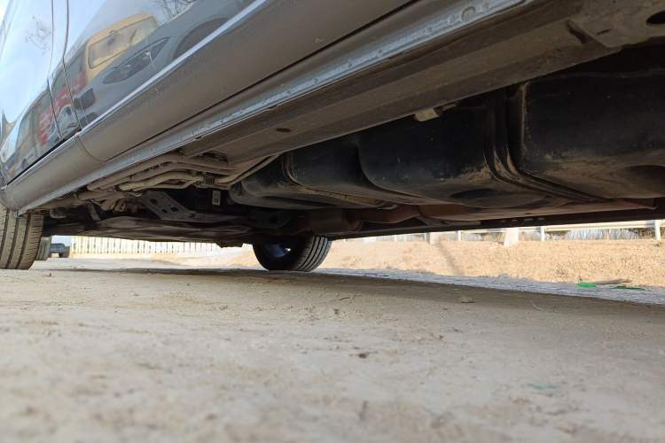 Used Mercedes-Benz V-Class 2017 V 260 Avantgarde Edition Chassis Rear Left